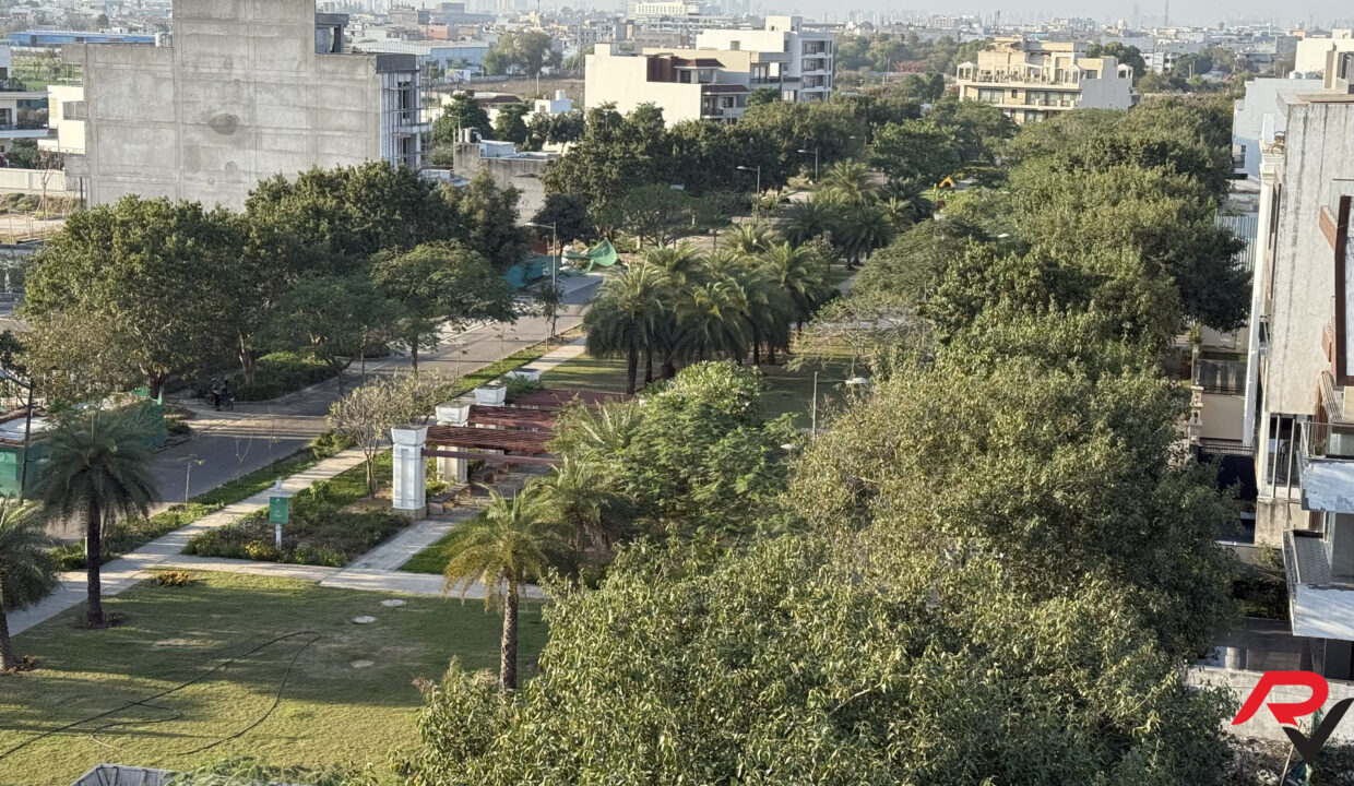 Dlf Alameda Park